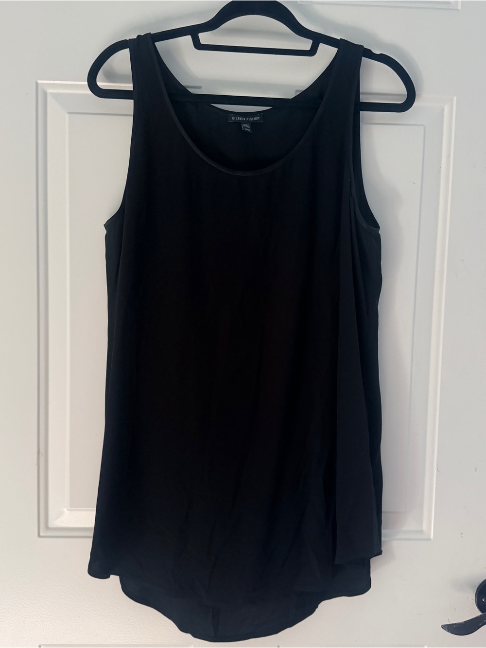 Eileen Fisher Black Sleeveless long Tank Top 100% silk Size Medium